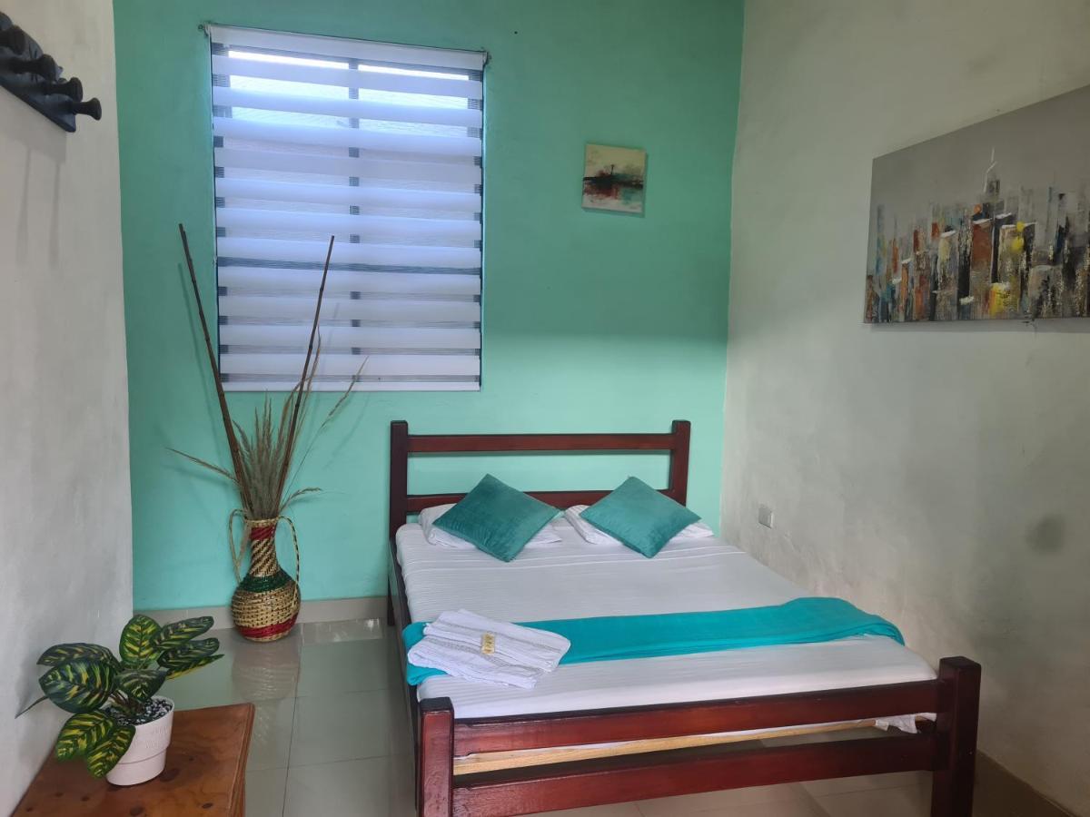 Hotel Alcazar Real Utica Екстер'єр фото