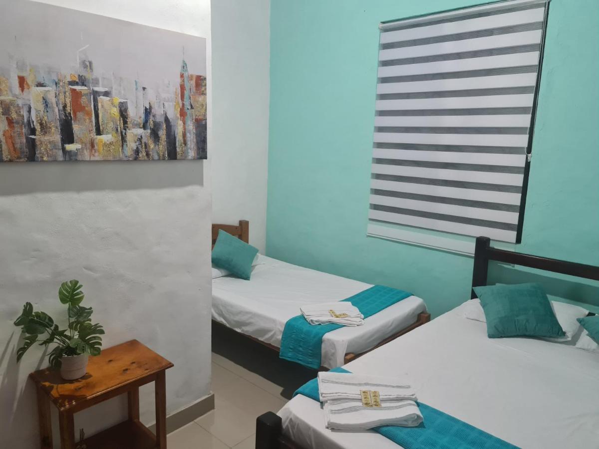 Hotel Alcazar Real Utica Екстер'єр фото