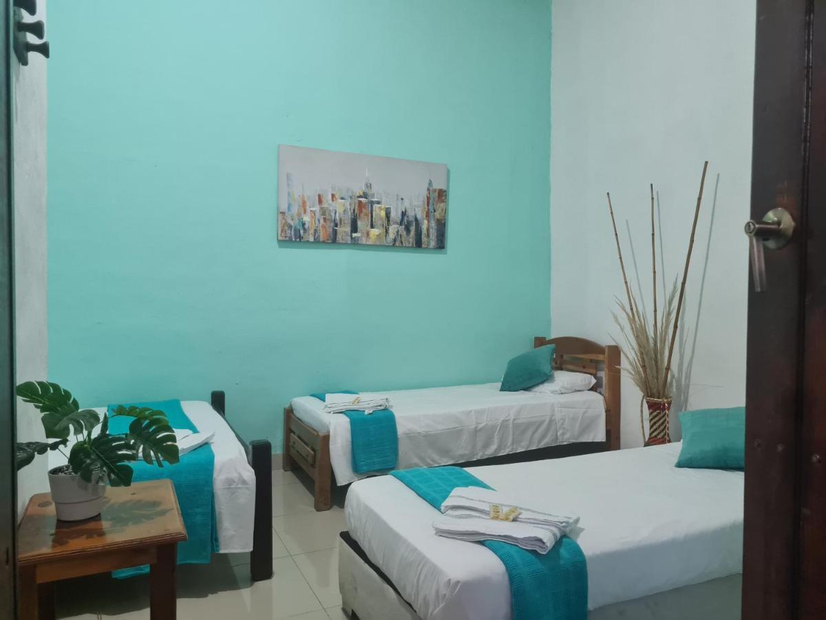 Hotel Alcazar Real Utica Екстер'єр фото